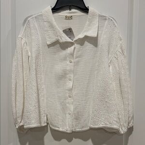 Chic White Textured Button-Down Shirt